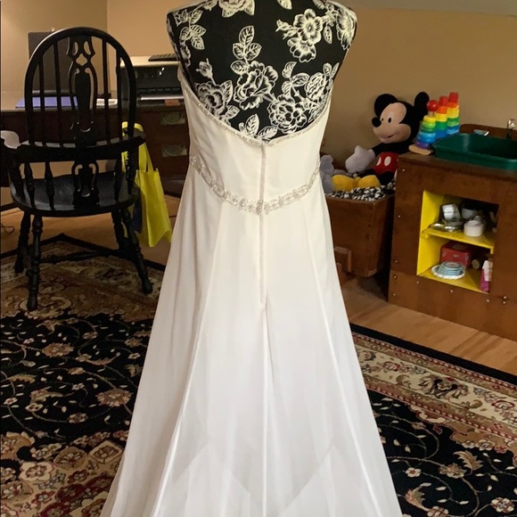 Wedding Dress, worn one time 😊 Grecian Style - Picture 4 of 6